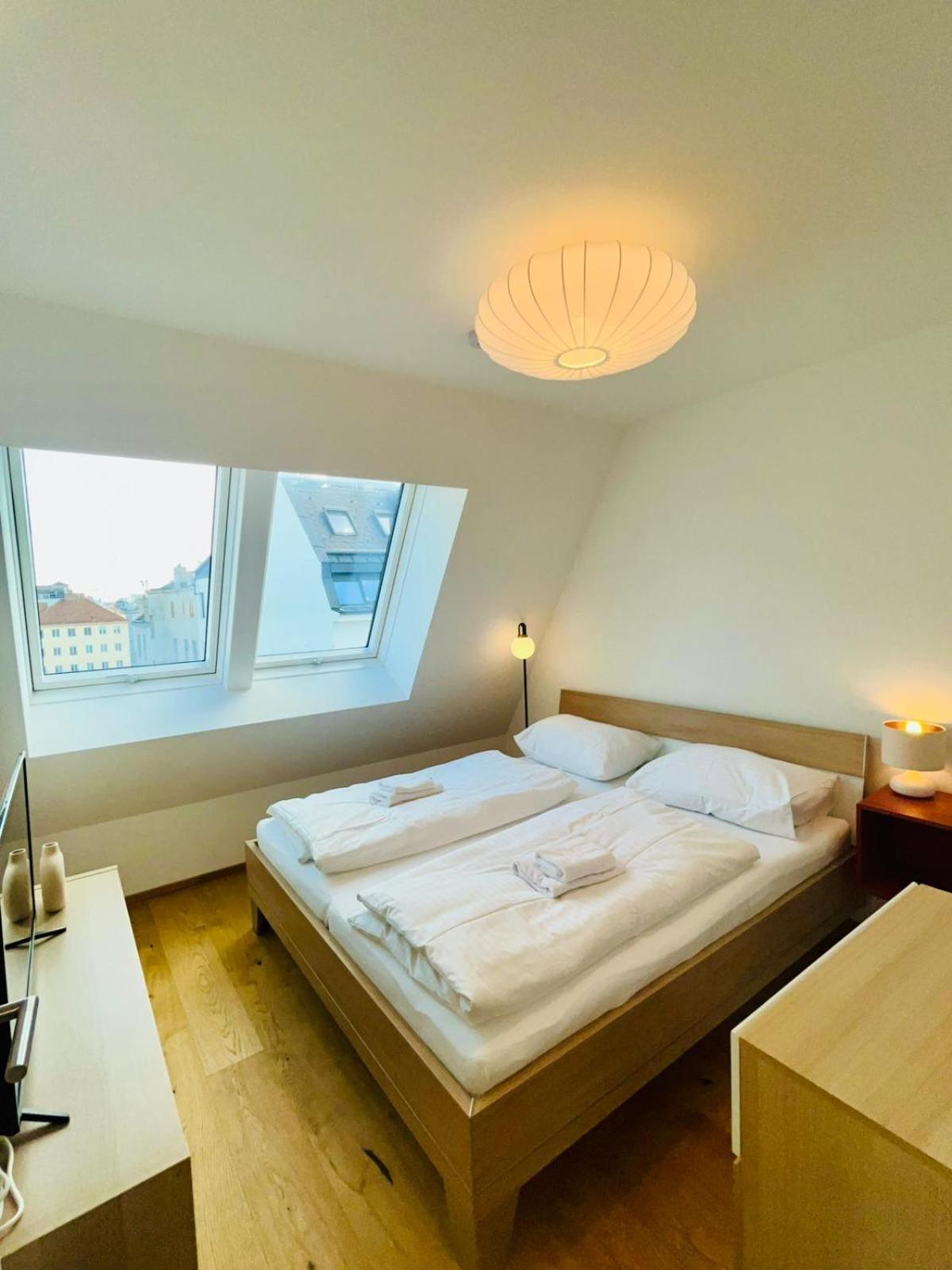 Orestaliving - Penthouse With Private Terrace Вена Экстерьер фото